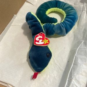 Beanie baby Hissy 1998